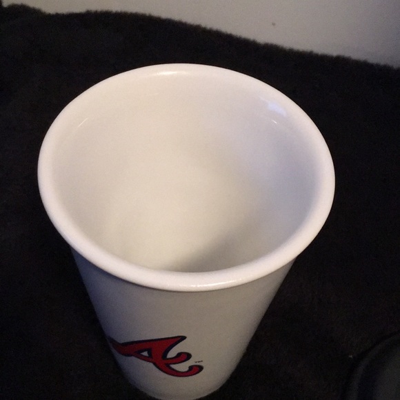 World Series 2021 Champion Atlanta Braves porcelain mug latte with silicone lid - Picture 2 of 5